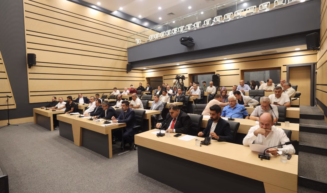 Kahramanmaraş’ın merkez ilçelerinden biri olan Dulkadiroğlu’nda, Ağustos ayı olağan belediye