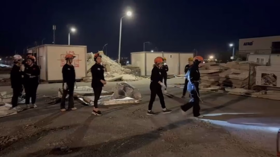 WhatsApp Image at .. ()