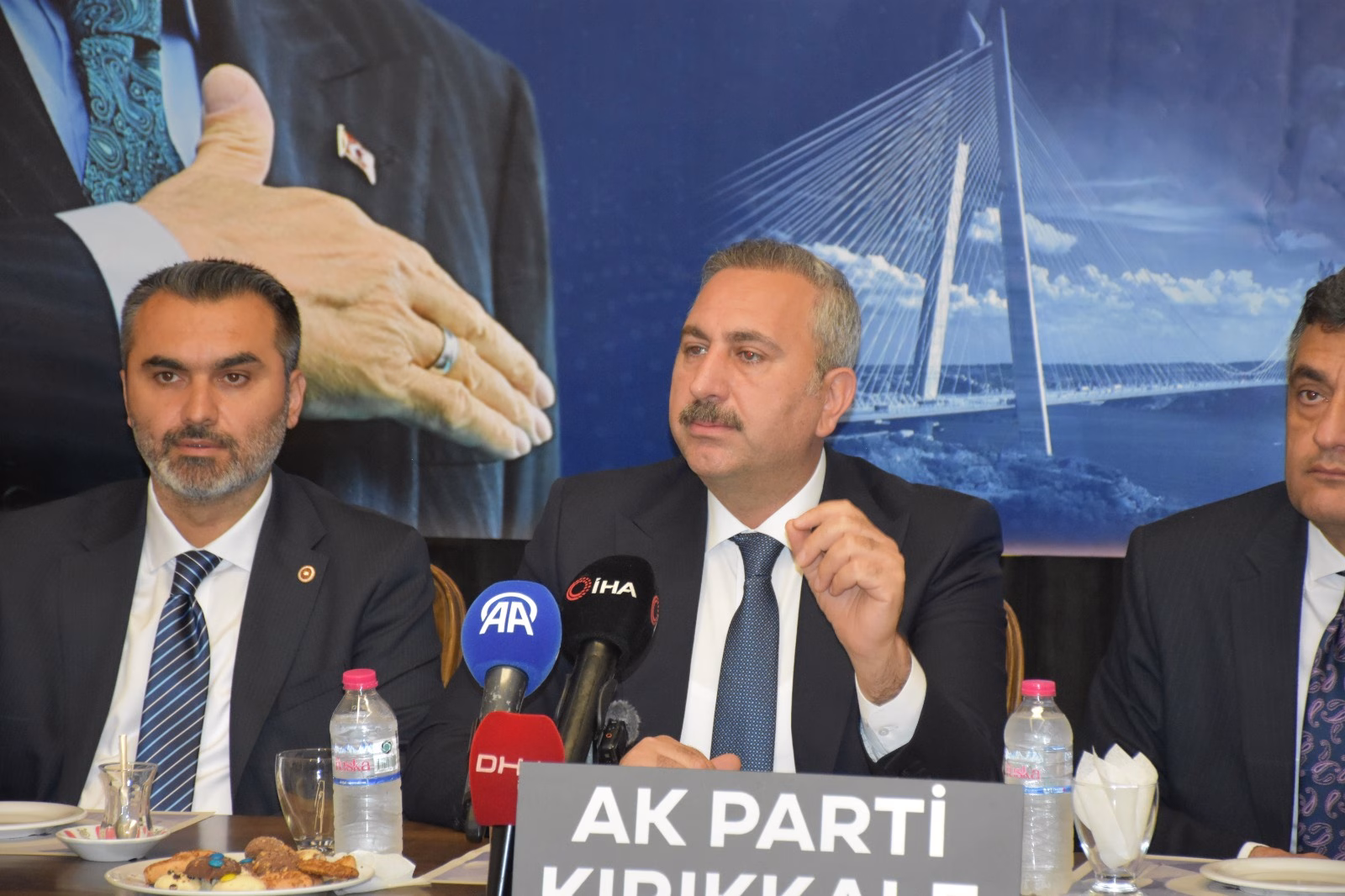 AK Parti'li Gül: Kardeşliği kıyamete kadar sürdürecek adımlar atacağız