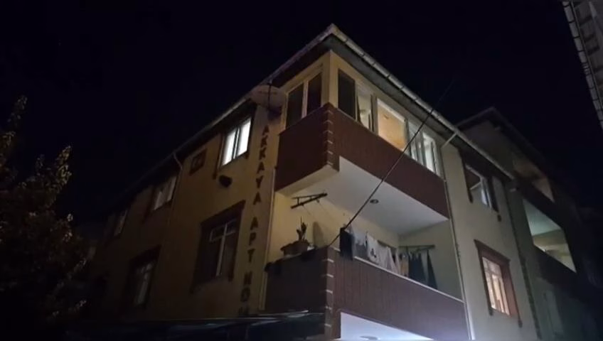 İstanbul Büyükçekmece’de duvarlarından ses gelen bina tahliye edildi