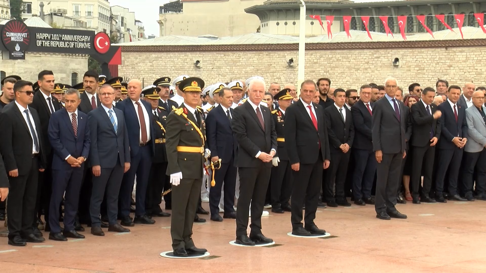 İstanbul Taksim Meydanı'nda Ağustos Zafer Bayramı töreni