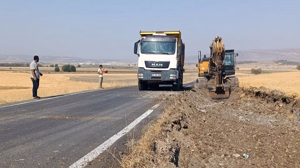 Büyükşehir Belediyesi, Dulkadiroğlu’na bağlı Maksutuşağı Mahallesi’ni Gaziantep Yolu’na bağlayan 4,5