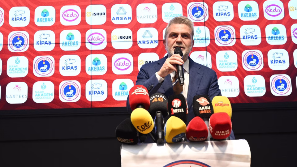 Kahramanmaraş İstiklalspor’un yeni sezon öncesi düzenlenen basın toplantısına katılan Başkan