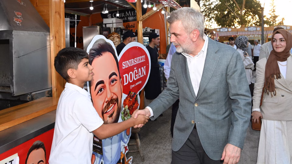 Geleneksel Ağustos Fuarı’nı ziyaret eden Başkan Görgel, “Açıldığı günden itibaren