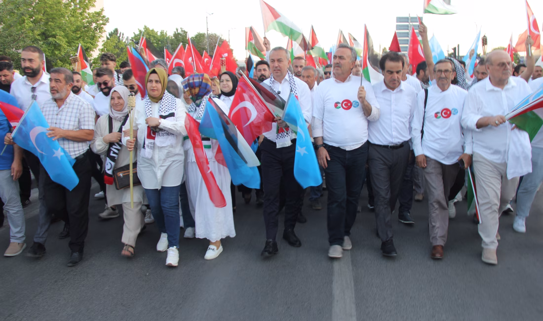 Uğur YİĞİT/ SİVAS, – SİVAS’ta, İsrail’in saldırıları altında bulunan Filistin’e