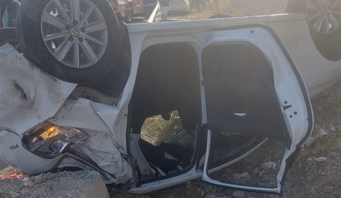 Kahramanmaraş’ta otomobilin takla atması sonucu 4 kişi yaralandı. 
