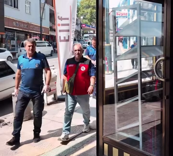 Büyükşehir Belediyesi ve Andırın Belediyesi Zabıta ekipleri, beraberinde İlçe Tarım