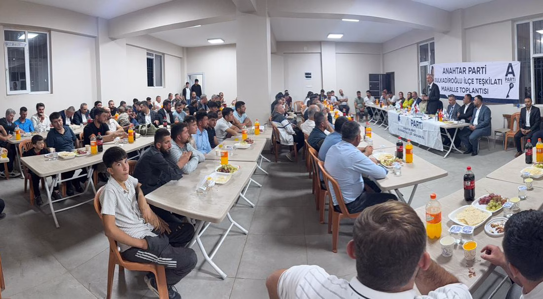 Anahtar Parti Dulkadiroğlu İlçe Başkanlığı, Elmalar Mahallesi’nde vatandaşlarla bir araya