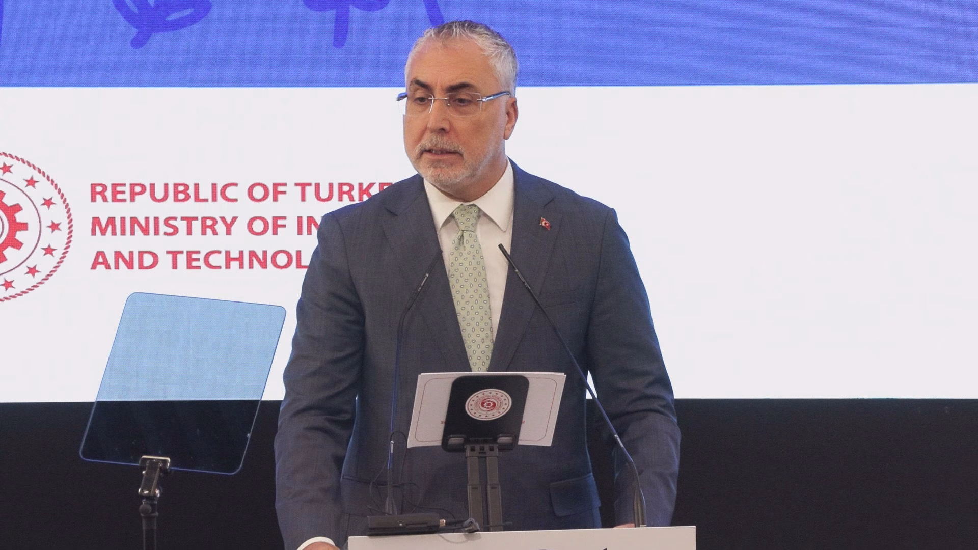 İstanbul- Bakan Işıkhan: 2 milyon 385 bin kadın; aktif iş gücü programlarımızdan yararlandı İstanbul Bakan Işıkhan: milyon bin kadın; aktif iş gücü programlarımızdan yararlandı