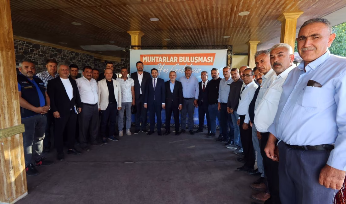 Büyükşehir Belediyesinin Muhtarlar Buluşması Çağlayancerit’te devam etti. Büyükşehir Belediyesi ve