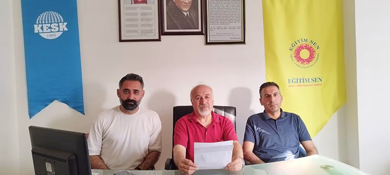 Eğitim-Sen Kahramanmaraş Şube Başkanı İsmail Tekardıç, Millî Eğitim Bakanlığı’nın (MEB)