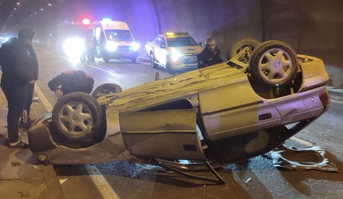 Kahramanmaraş’ta panelvan ile çarpışan otomobilin takla atması sonucu 1 kişi