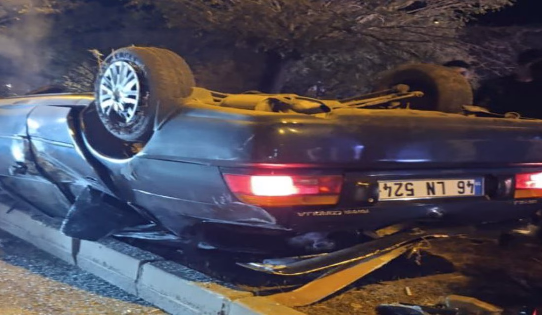 Kahramanmaraş’ın Afşin ilçesinde otomobilin takla atması sonucu 3 kişi yaralandı.