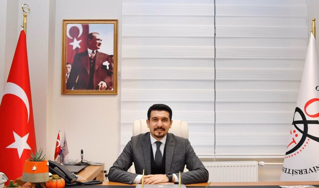 Prof. Dr. Ceyhun Yükselir, 2005 yılında Atatürk Üniversitesi Edebiyat Fakültesi