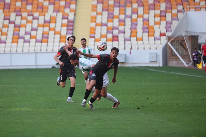 ASLANLAR İLK GALİBİYETİ DEPLASMANDA TADDI Nesine 3.Lig 2. Grupta mücadele eden Temsilcimiz Kahramanmaraşspor Malatya deplasmanında