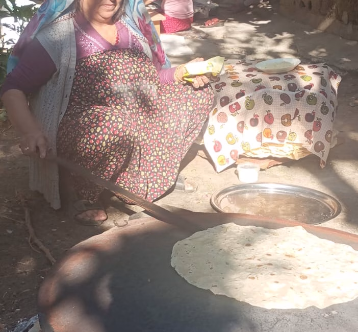 Kahramanmaraş’ta vatandaşların vazgeçilmezi olan yufka ekmeğin tatlı telaşı başladı. Saç