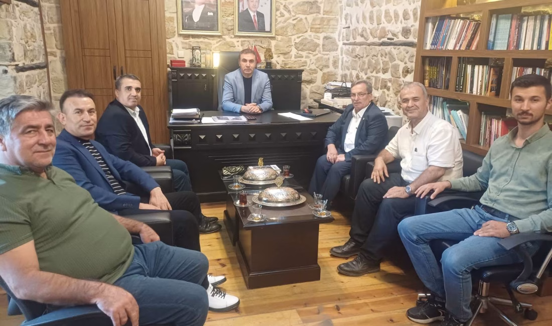 Kahramanmaraş Andırın’lılar Yardımlaşma ve Dayanışma Derneği Yönetim Kurulu ve Üyeleri