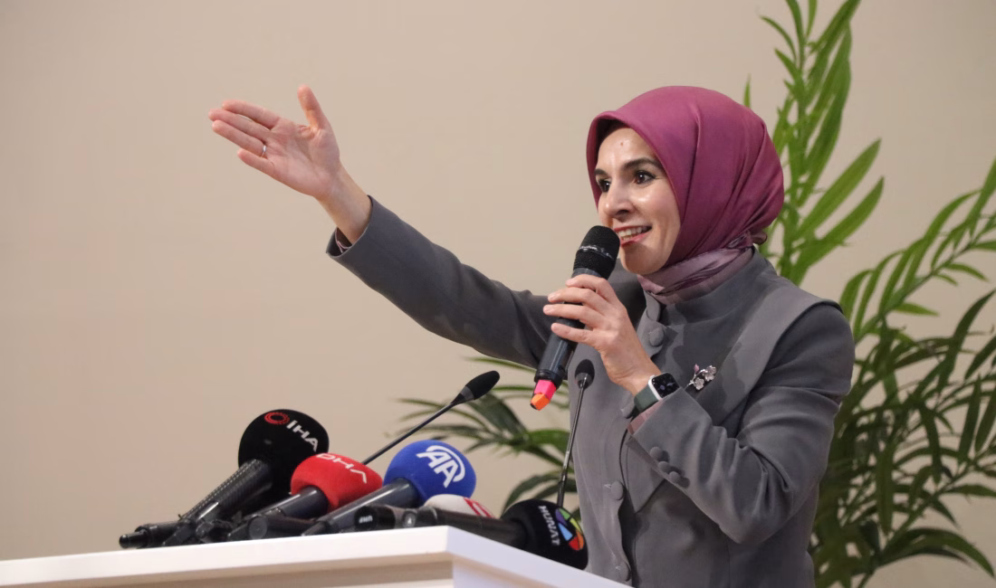 Bakan Göktaş: Yaşlılarımızın bilgi birikimi sadece geçmişin değil, geleceğin de ışığıdır (2) AK PARTİ İL KADIN KOLLARI DANIŞMA MECLİSİ TOPLANTISINA KATILDI Aile