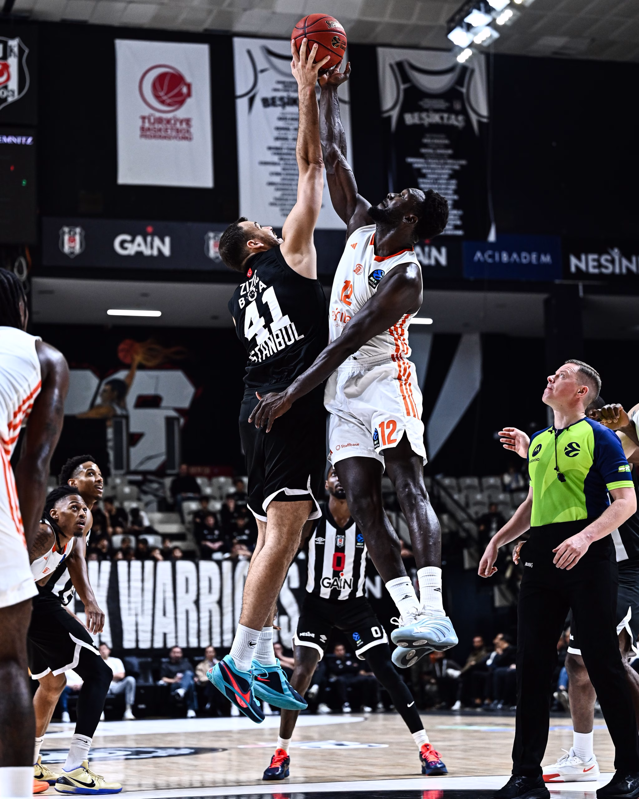 Beşiktaş GAİN Niners Chemnitz: