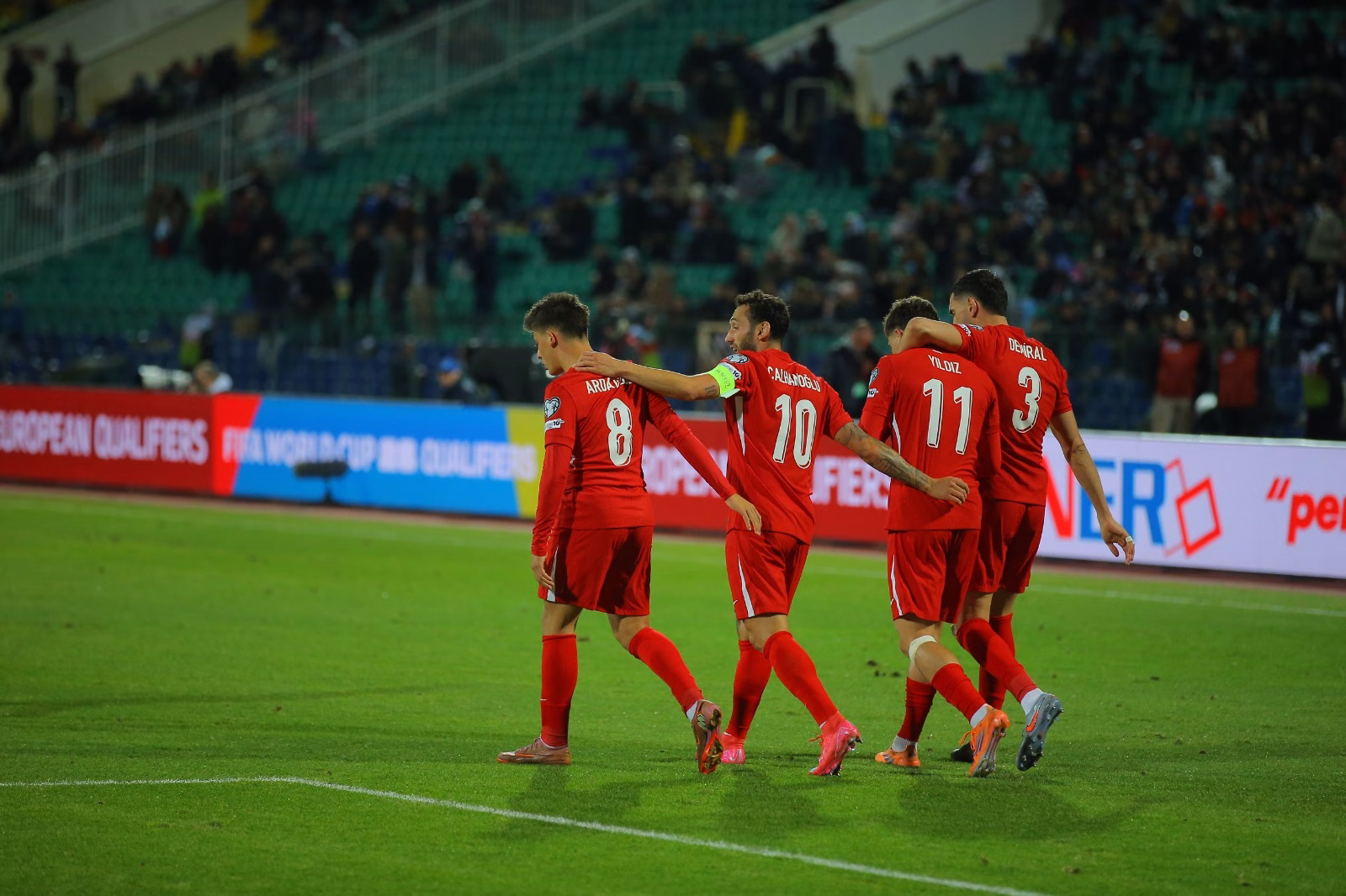 Bulgaristan - Türkiye : 1-6 Bulgaristan Türkiye :