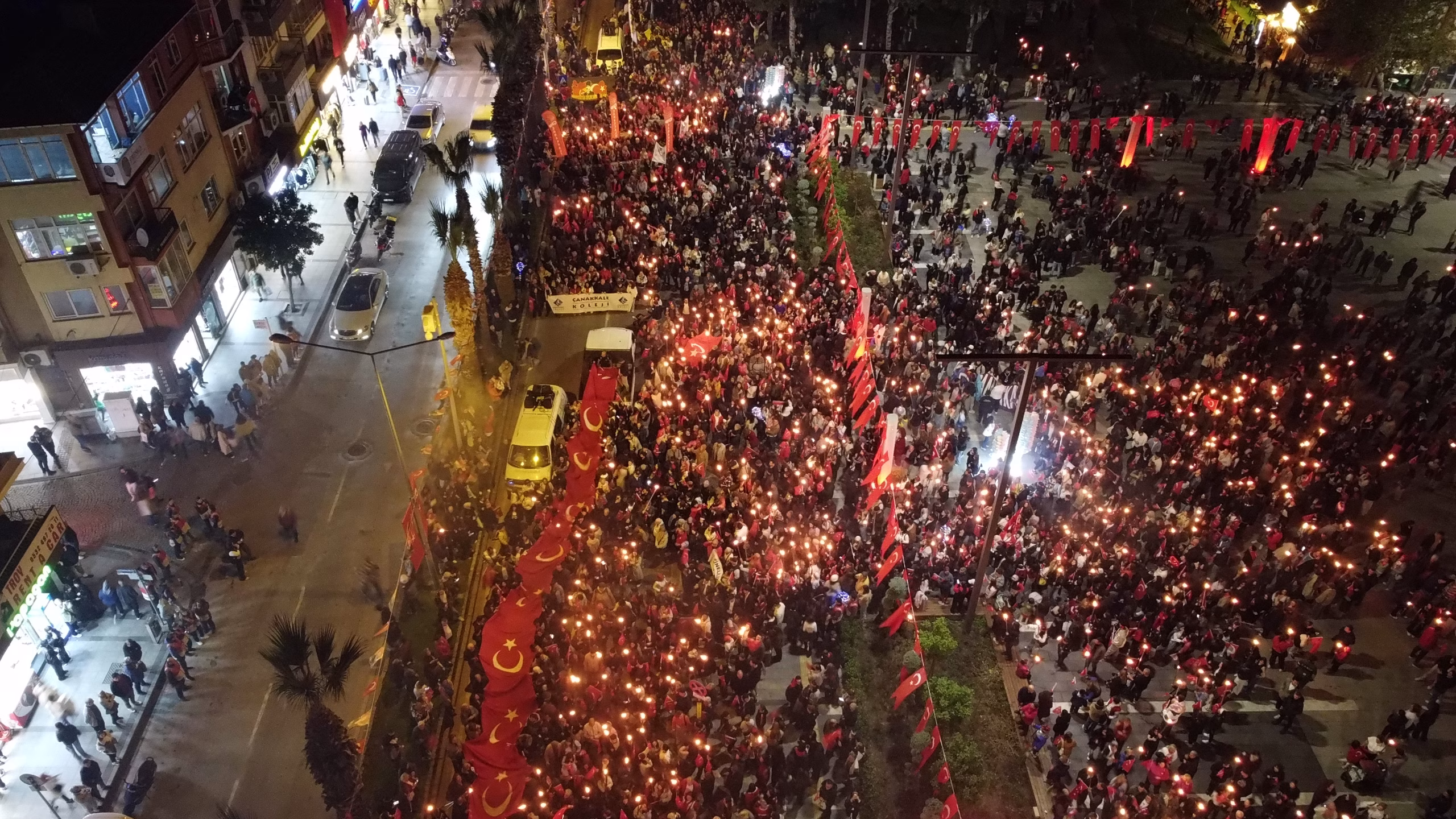 Çanakkale'de 29 Ekim kutlaması (2) 1 Çanakkale'de Ekim kutlaması ()