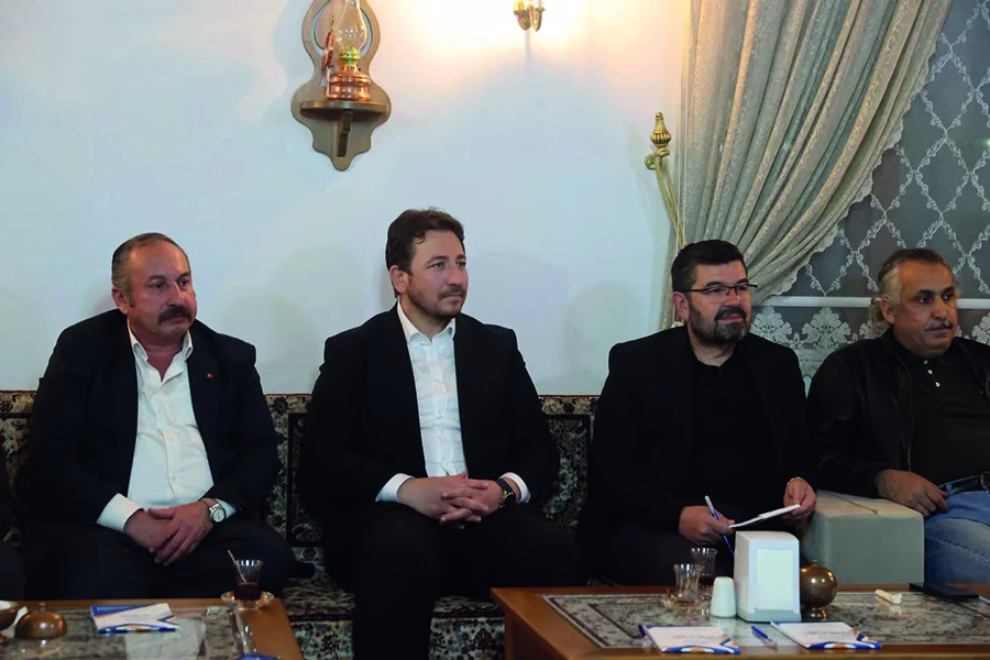 Dulkadiroğlu Belediyesi’nde Danışma Meclisi Toplantısı Gerçekleştirildi Dulkadiroğlu Belediyesi, ilçe genelinde yürütülen çalışmalar ve yeni dönem hedeflerini