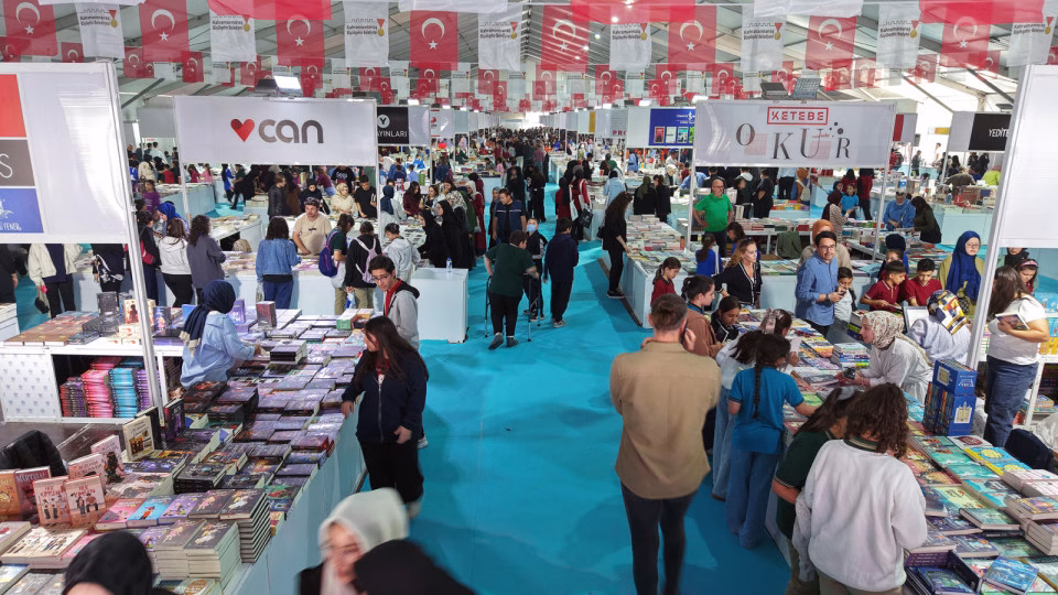 Açıldığı günden itibaren okurların buluşma noktası haline gelen 10. Uluslararası