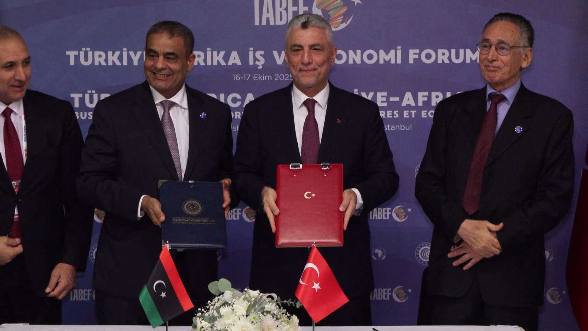 İstanbul Bakan Bolat, Türkiye Afrika Forumu’nda Libya ile mutabakat zaptı imzaladı