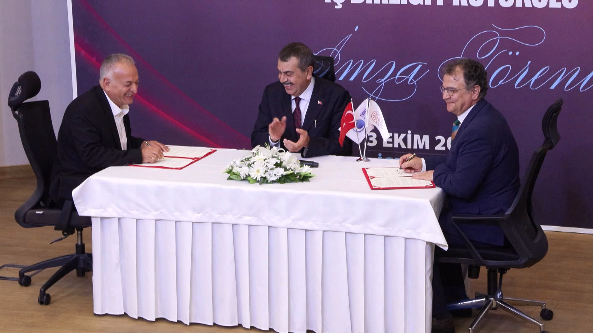 İstanbul Bakan Tekin: Özel rehabilitasyon merkezlerinde eğitim desteği verdiğimiz yaklaşık bin özel eğitim öğrencimiz daha var