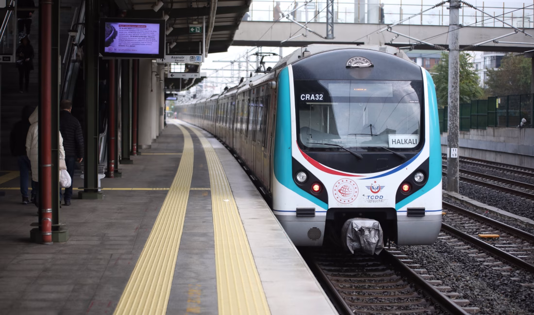 İstanbul – Cumhuriyet’in 102’nci yıl dönümünde Marmaray 12 yaşında; 1 milyar 430 milyon yolcuya hizmet verdi Pınar ÇITAK KOYGUN / İSTANBUL, – TÜRKİYE Cumhuriyeti’nin kuruluşunun 102’nci