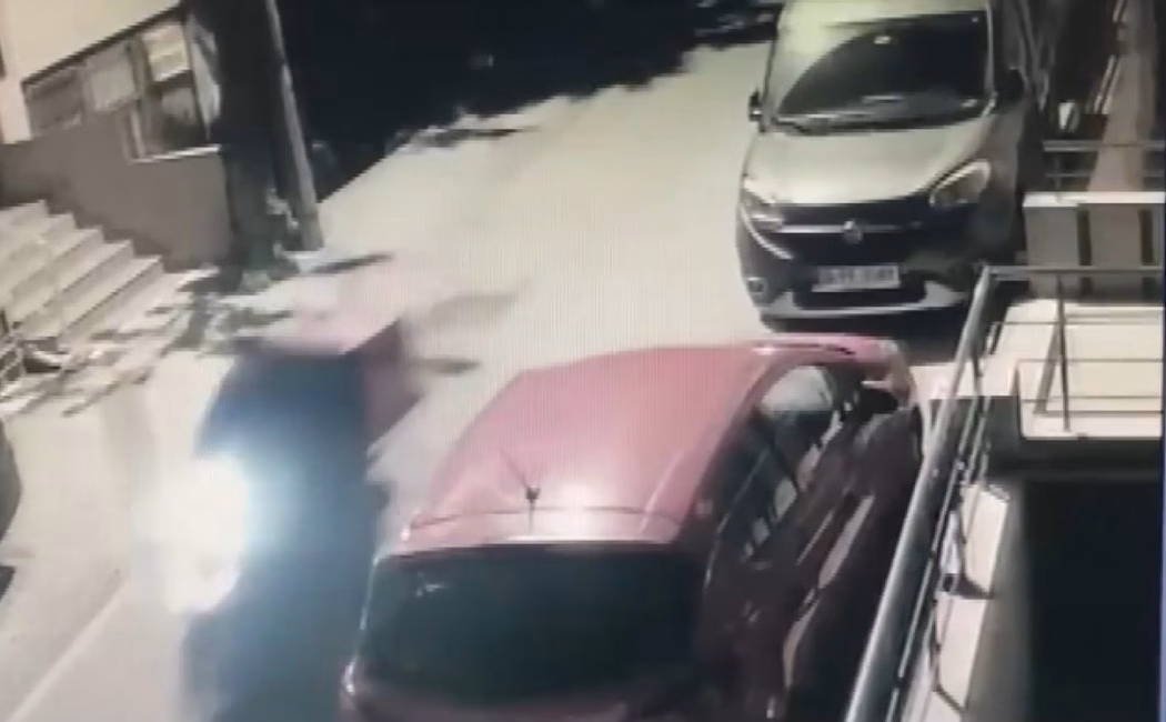 Ali AKSOYER/İSTANBUL,(DHA) – İSTANBUL’da park halindeki motosikletleri çaldıkları tespit edilen