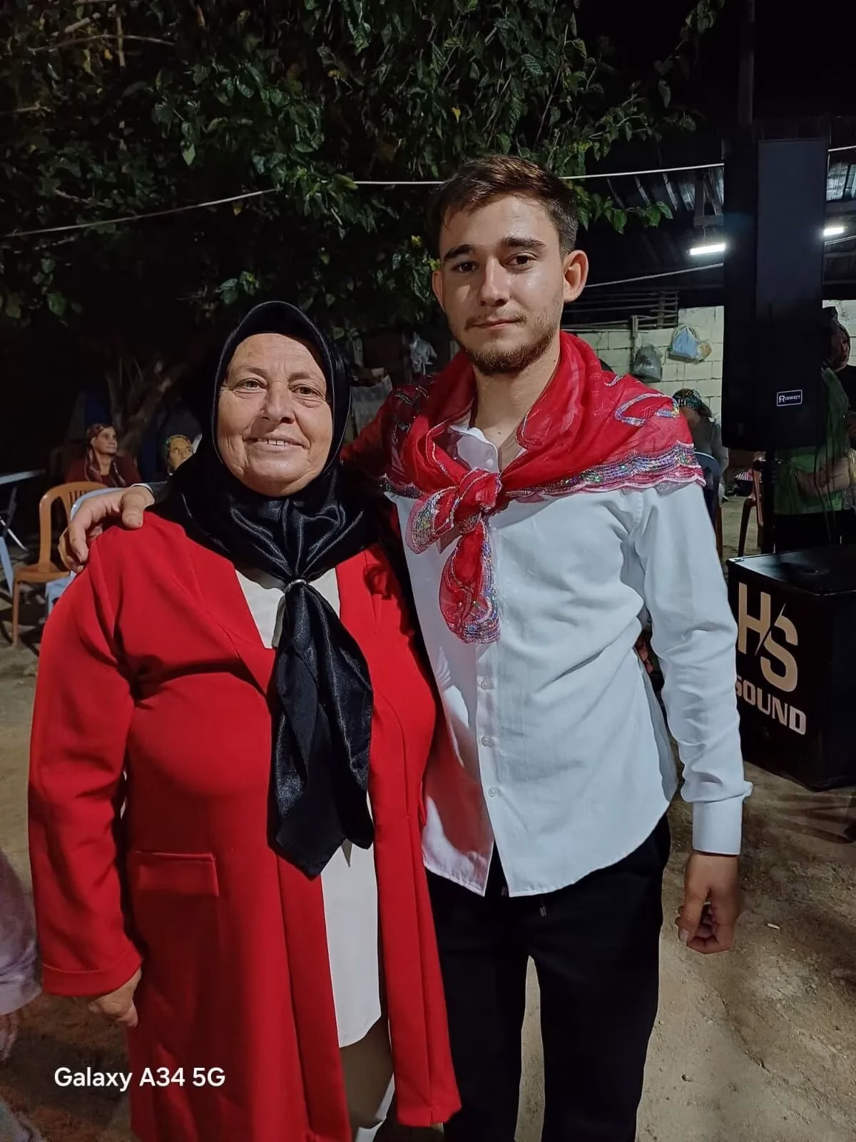 Kadirlide asker ugurlama coskusu Kadirlide asker ugurlama coskusu