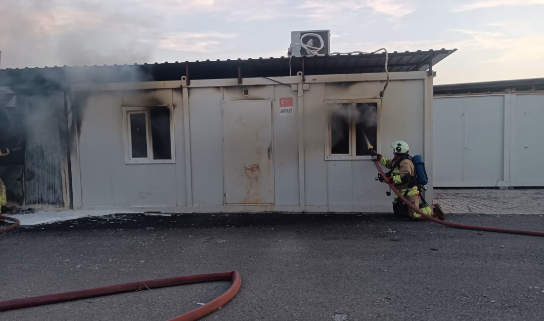 Ömer KOÇ/ KAHRAMANMARAŞ, – KAHRAMANMARAŞ’ta 15 derslikli konteyner okulda yangın