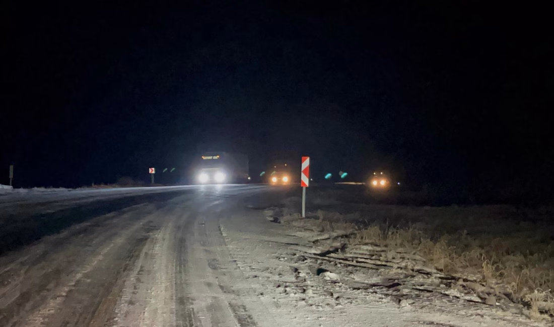 Kar ve buzlanma nedeniyle ilgar geçidi’nde tir’lar mahsur kaldı Dinçer aktemur/ardahan, – ardahan’ın yüksek kesimlerinde etkili olan kar yağışı