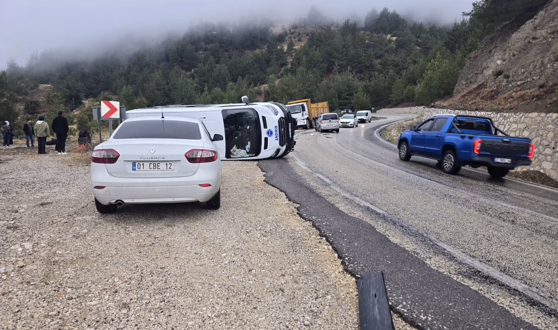 Kahramanmaraş’ta Yolcu Minibüsü takla attı. Andırın Yolcu Minibüsü Kahramanmaraş Merkez