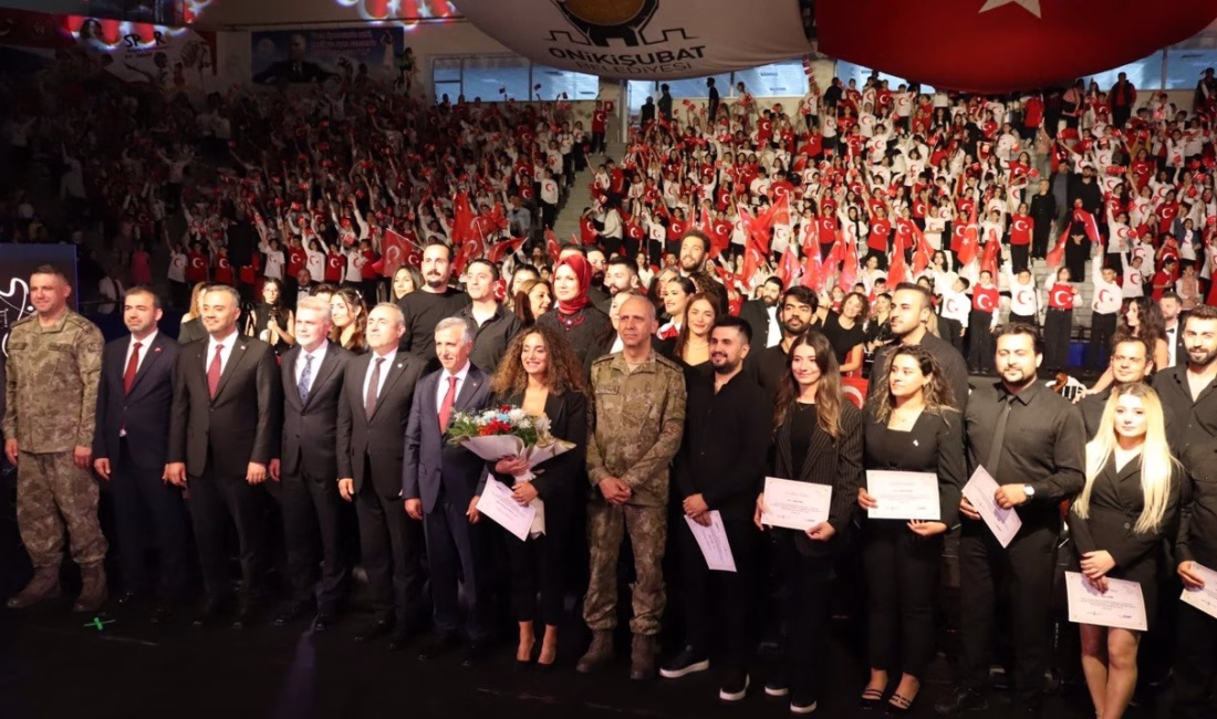 Kahramanmaraş’ta cumhuriyet coşkusu Kahramanmaraş’ta 29 ekim cumhuriyet bayramı’nın 102. Yılı, büyük bir coşku