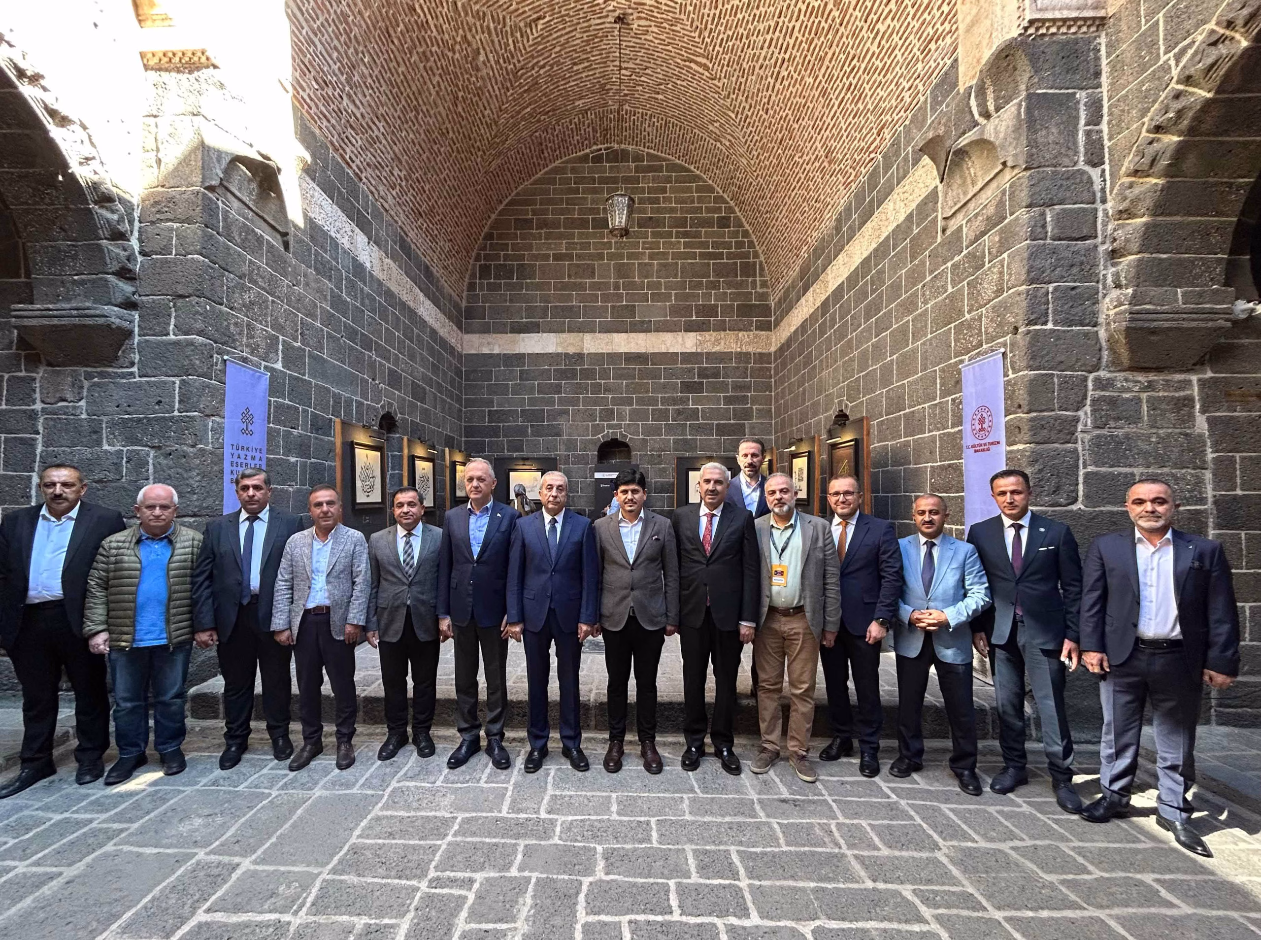 Selam Ayetleri Hat Eserleri sergisi, Diyarbakır'da açıldı