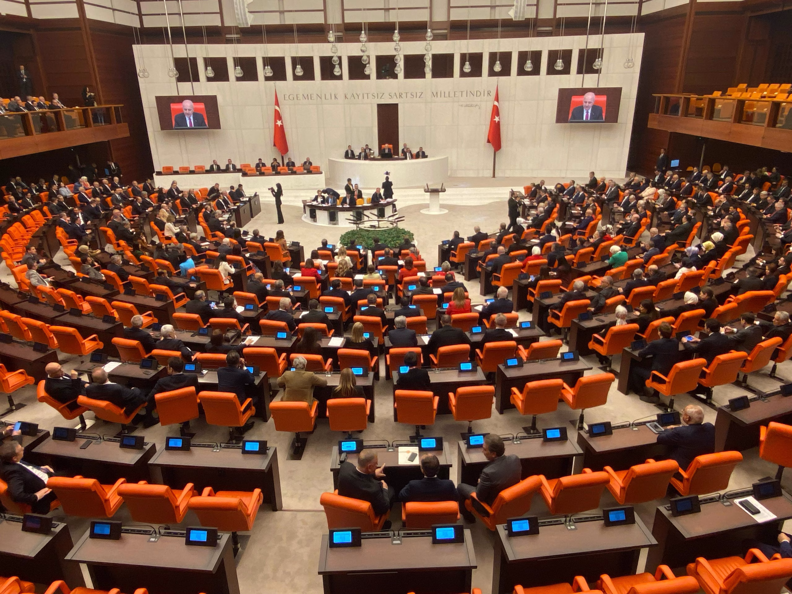 TBMM’de 'mandacı' ve 'alçak' tartışması