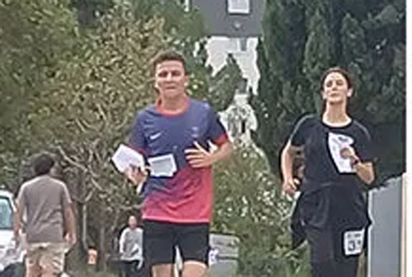 OSMANİYE’DE ORYANTİRİNG YARIŞMALARINA YOĞUN KATILIM Osmaniye’de Cumhuriyet Bayramı etkinlikleri kapsamında düzenlenen oryantiring il yarışmaları, yoğun