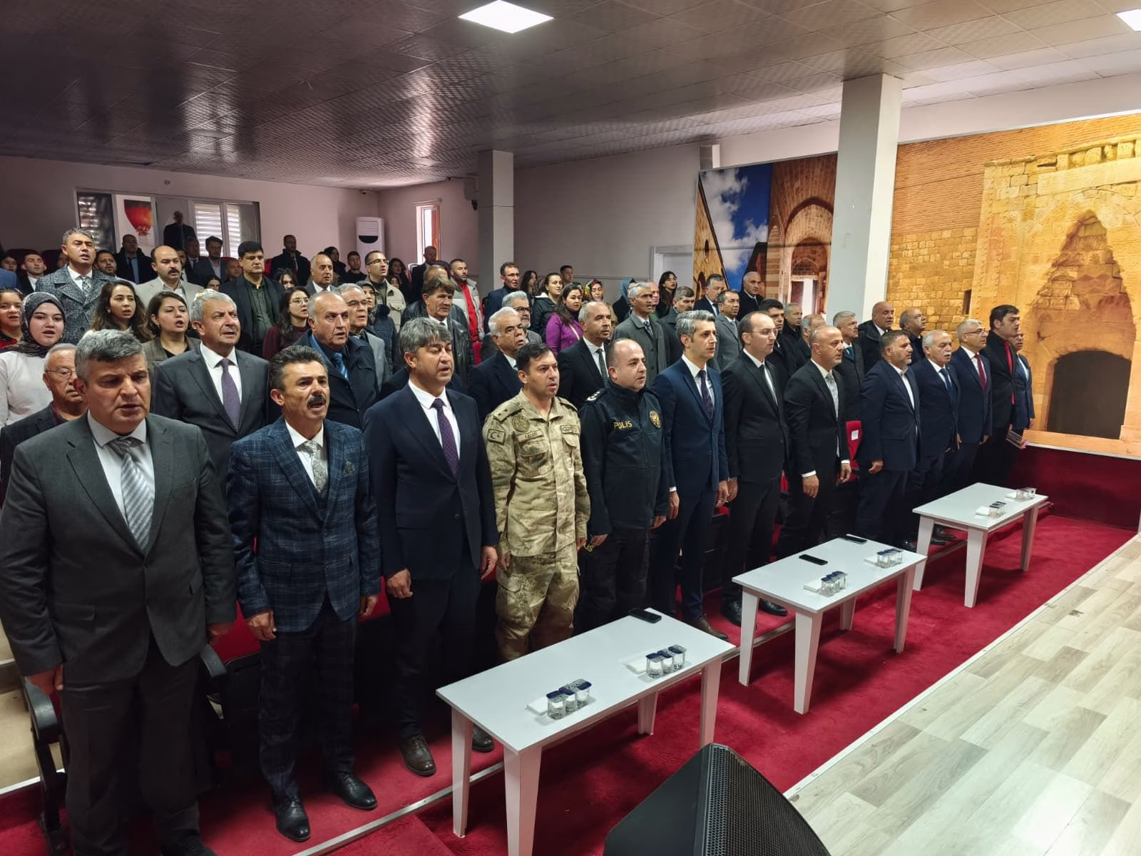Afşin’de Öğretmenler Günü ve Yeni Atanan Öğretmenler Yemin Töreni Düzenlendi bb b dc debb
