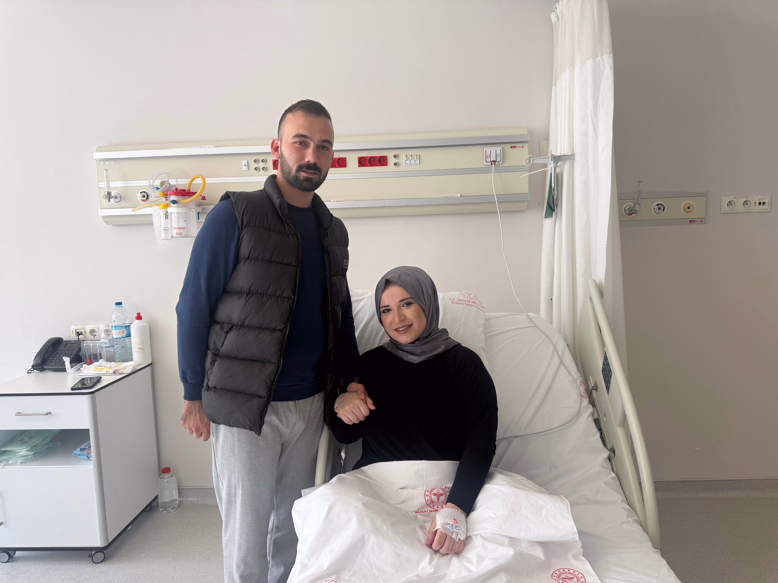 haftalık bebeğe anne karnında omurilik ameliyatı