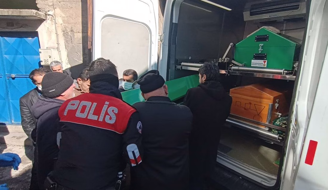 Kahramanmaraş’ın Nurhak ilçesinde soba zehirlenmesi sonucu karı-koca yaşamını yitirdi.