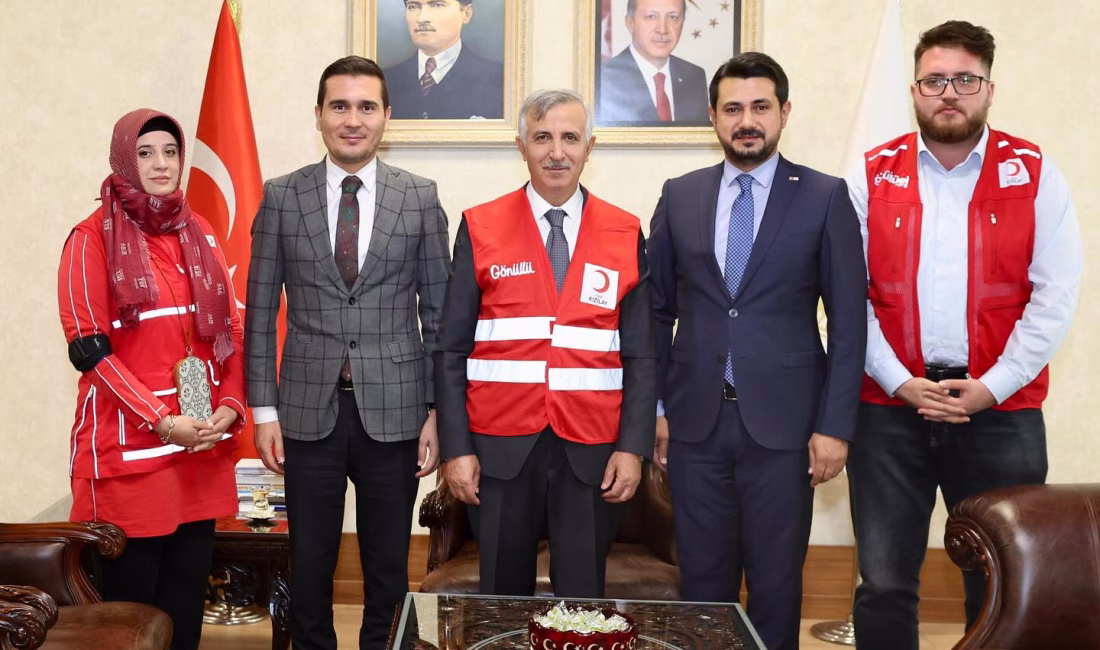Kızılay Haftası etkinlikleri kapsamında, Türk Kızılayı Kahramanmaraş Şube Başkanı Mustafa