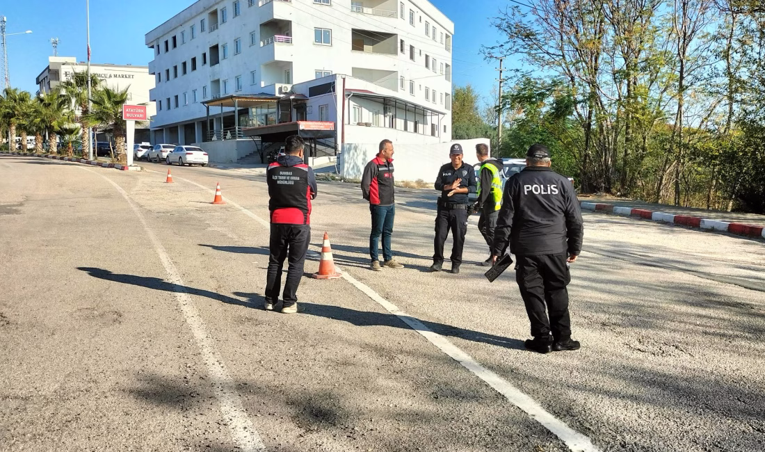 Ekipler, hayvan nakillerinde belge ve refah kontrollerini sürdürüyor