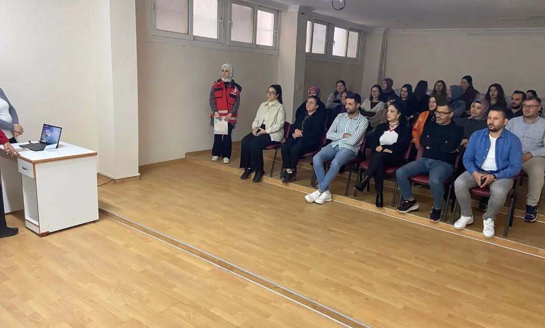 Kadirli Sosyal Hizmet Merkezi personeline yönelik olarak, Kadirli İlçe Sağlık