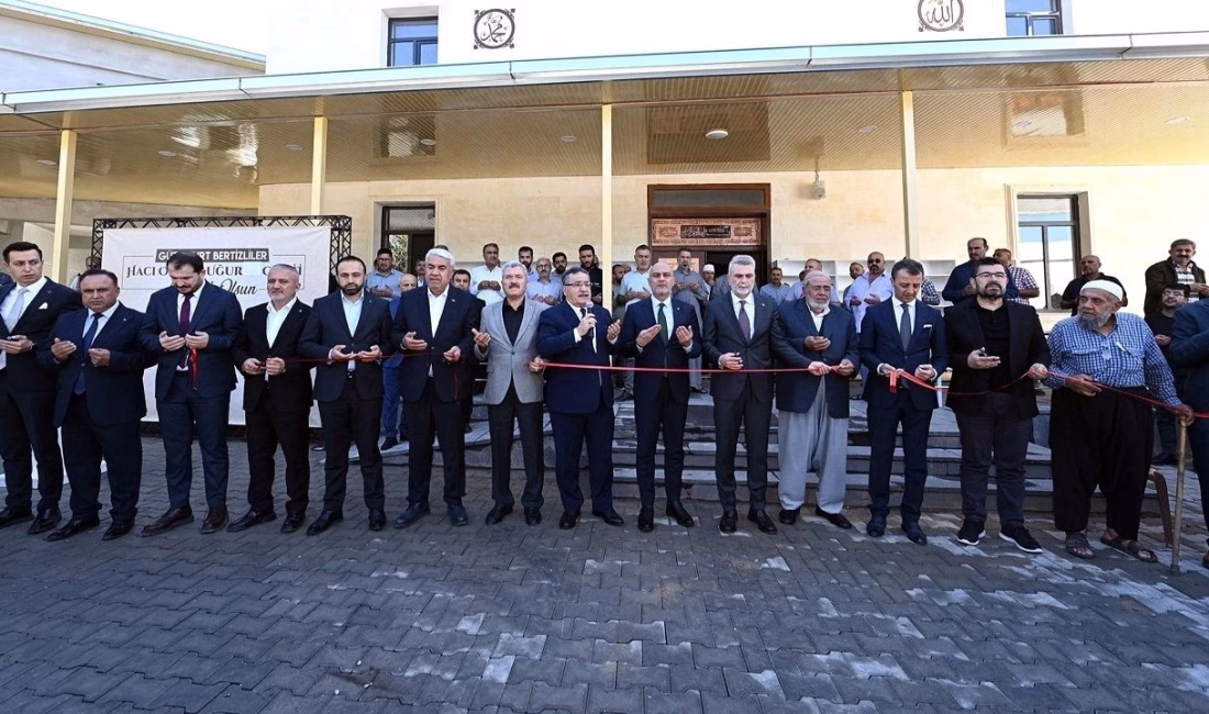 Kahramanmaraş’ın Dulkadiroğlu ilçesine bağlı Güzelyurt Mahallesi, uzun süredir beklediği camisine