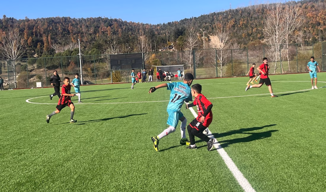 Andırın’da 2025-2026 yılı okul sporları kapsamında, Yıldız Erkekler Futbol Müsabakaları