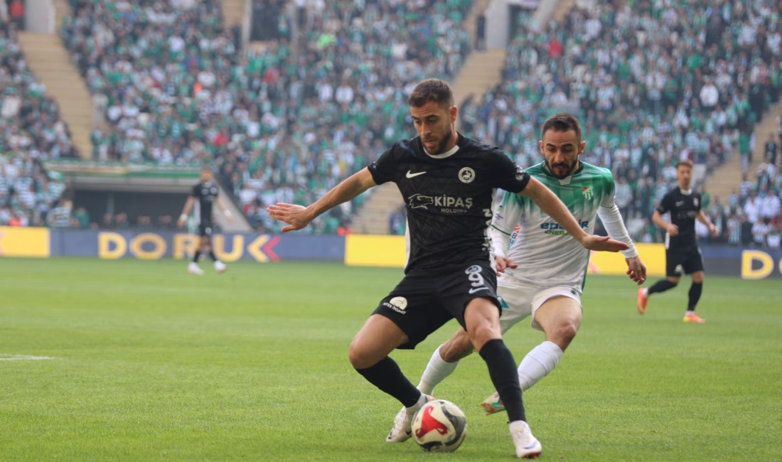 Ligdeki temsilcimiz Kahramanmaraş İstiklalspor, deplasmanda mücadele ettiği Bursaspor’a uzatma dakikalarında