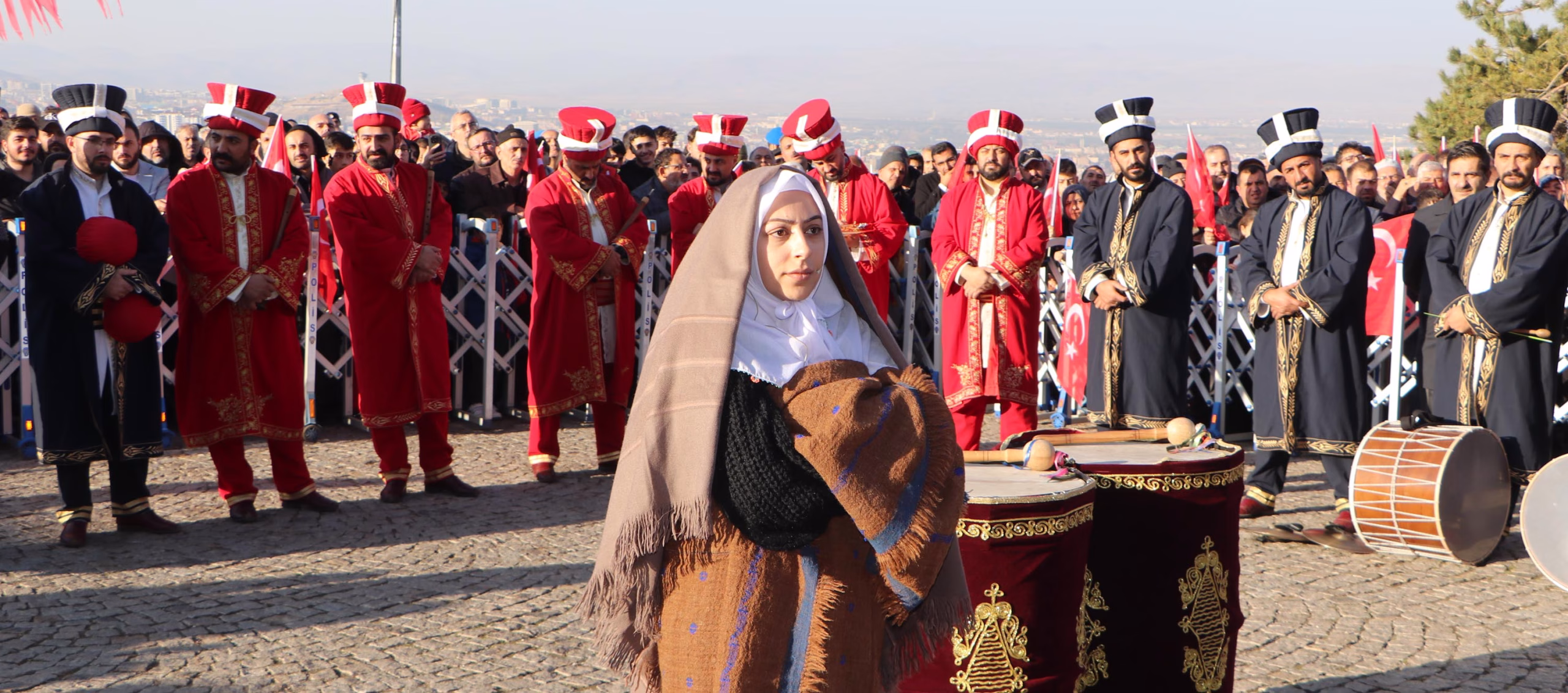Aziziye Destanı’nın 'nci yıl dönümünde Erzurumlular, ecdadı için yürüdü / Ek fotoğraflar
