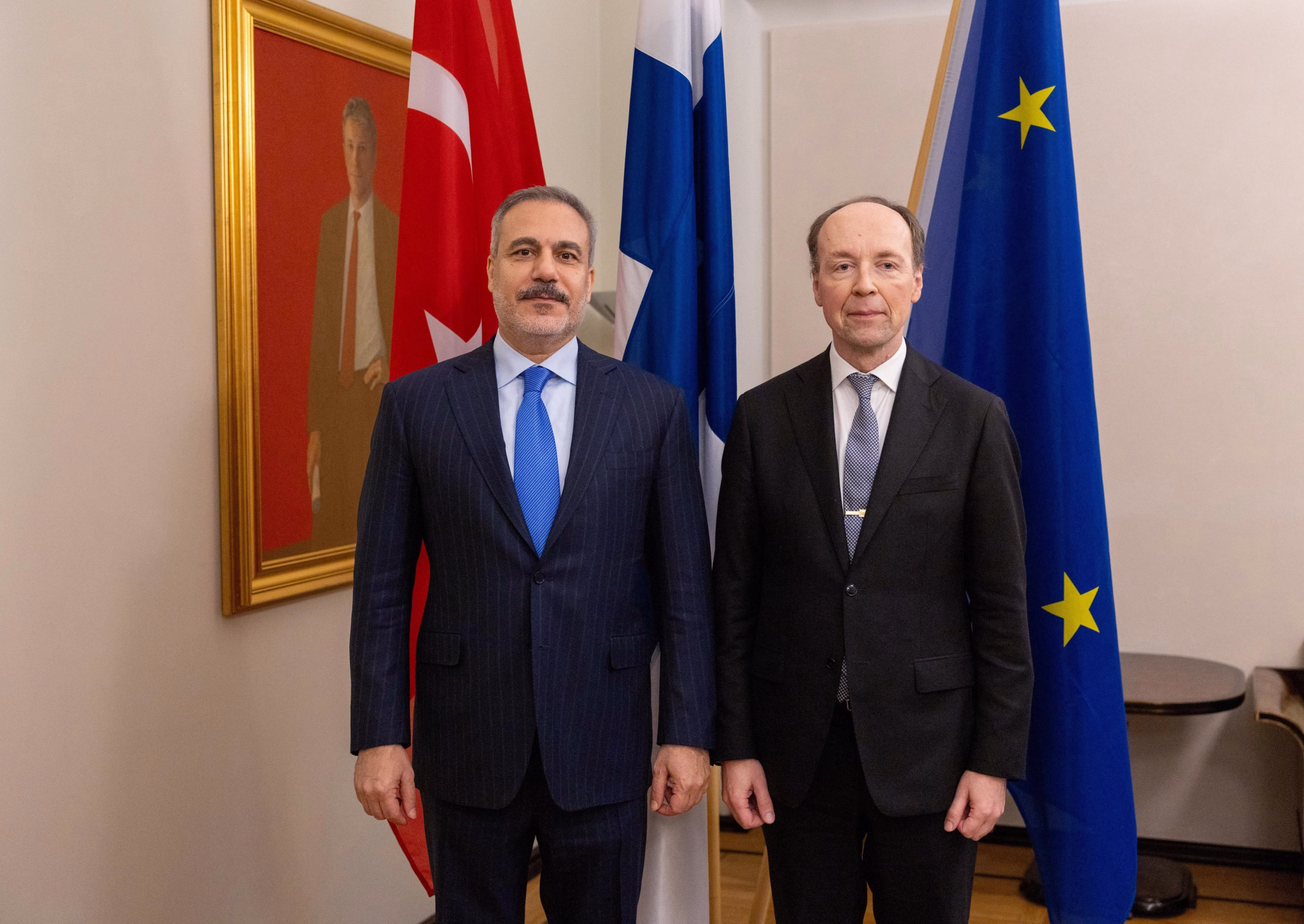 Bakan Fidan, Fin Parlamentosu Başkanı Halla aho ile görüştü / Ek bilgi ve fotoğrafla